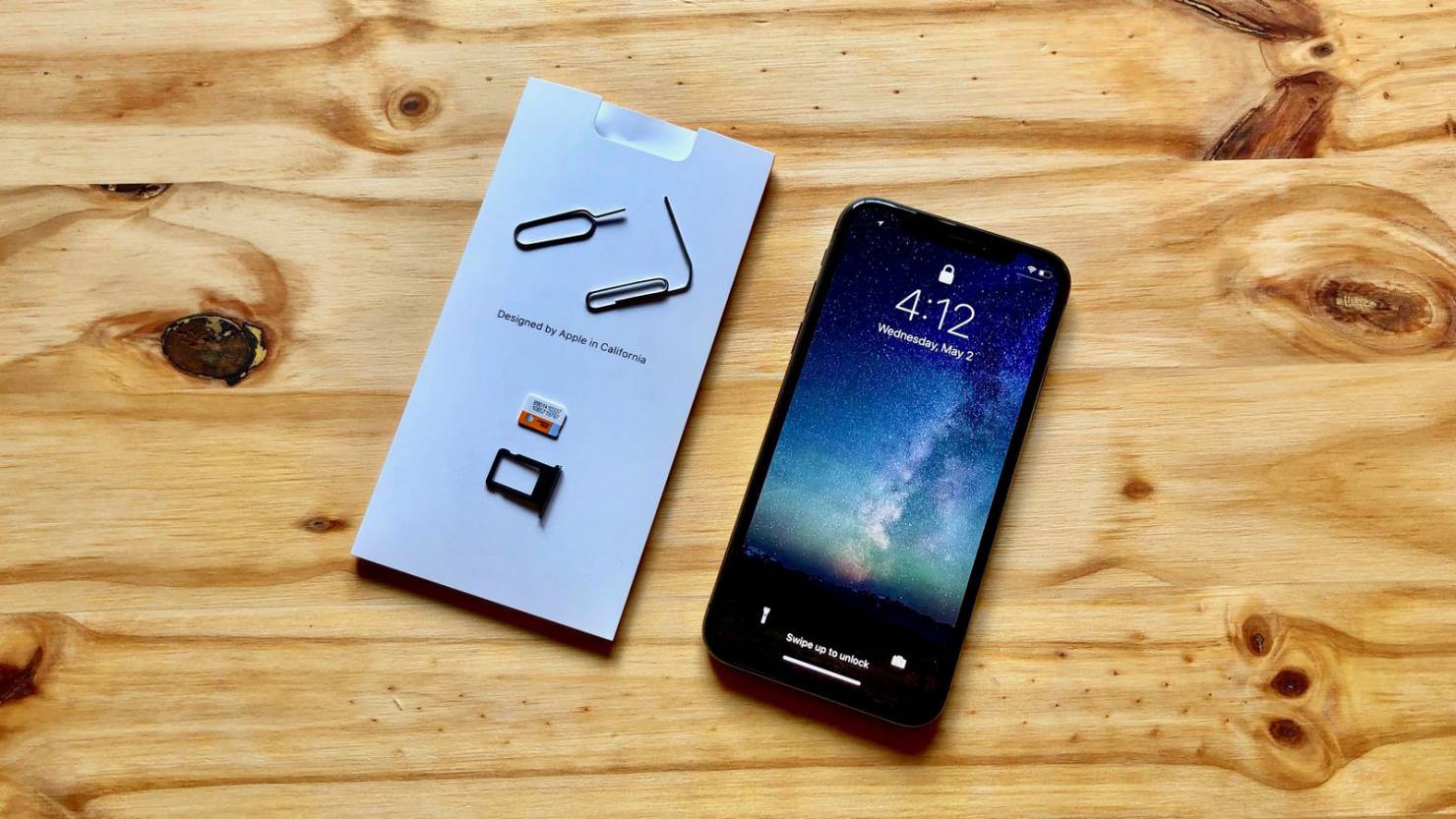 В новом iPhone может появится слот для второй SIM-карты