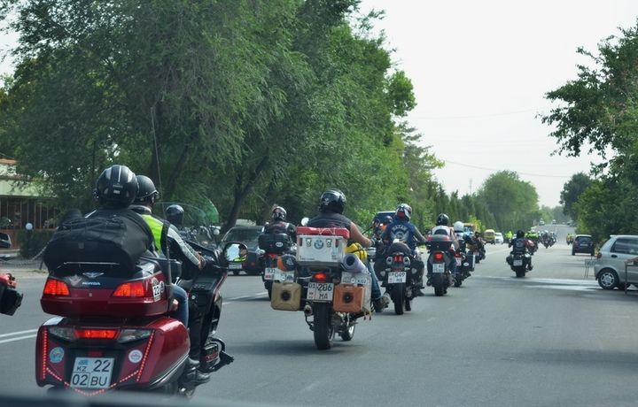 Мотоциклистов Узбекистана заставят не шуметь 