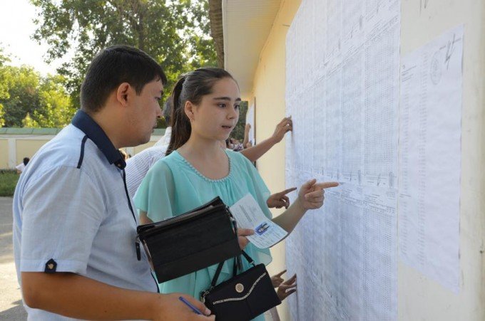 Узбекским студентам разрешили оплатить контракты попозже