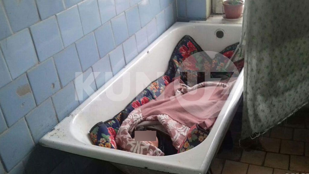 В Андижанском детском саду ребенок спал в ванной 