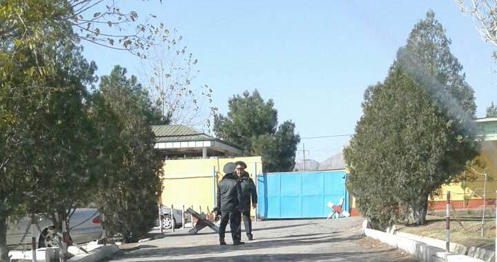 В Таджикистане заключенные подняли бунт и захватили колонию