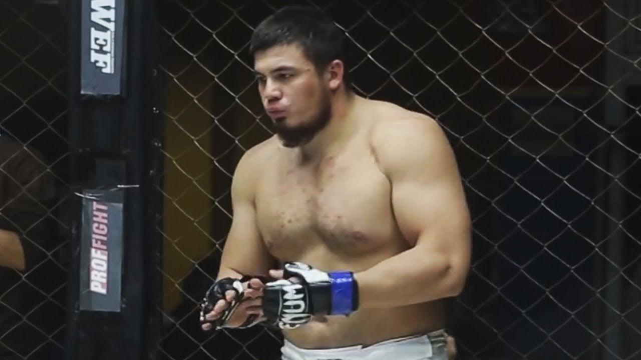 Опубликованы фото ранения узбекского бойца MMA Мурода Хантураева после поножовщины