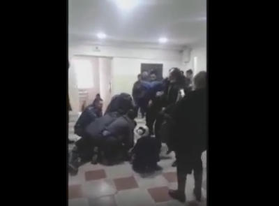 Узбекистанец узнал о депортации и выпил яд прямо в зале суда (видео)
