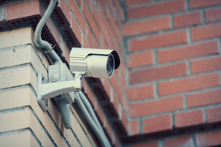 Самаркандским многоэтажкам достались муляжи вместо видеокамер