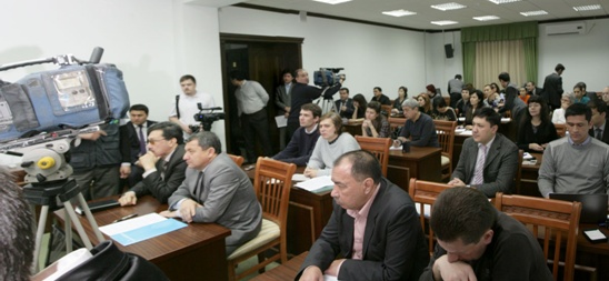 Узбекистанских журналистов начнет защищать медиа-омбудсмен
