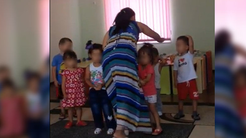 В Ангрене воспитательница избила четырехлетнего ребенка и выбила ему зуб (видео)