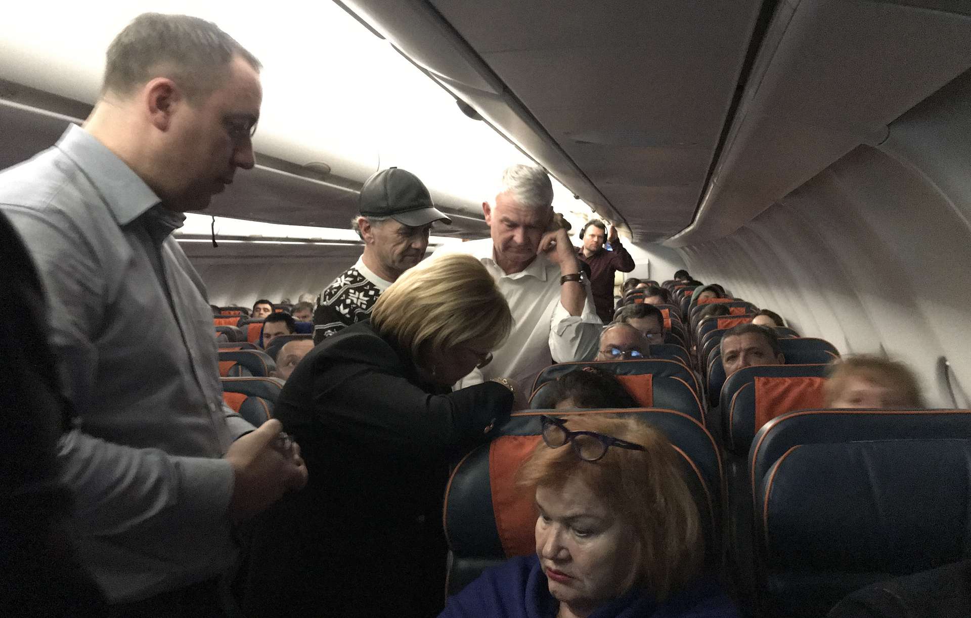Глава Минздрава России оказала первую помощь узбекистанке в самолете