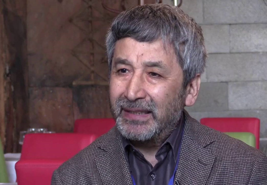 «Изгнанный» писатель захотел извинений от узбекского правительства