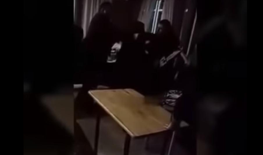 Россиянин ворвался в кафе с бензопилой и размахивал ею (видео)