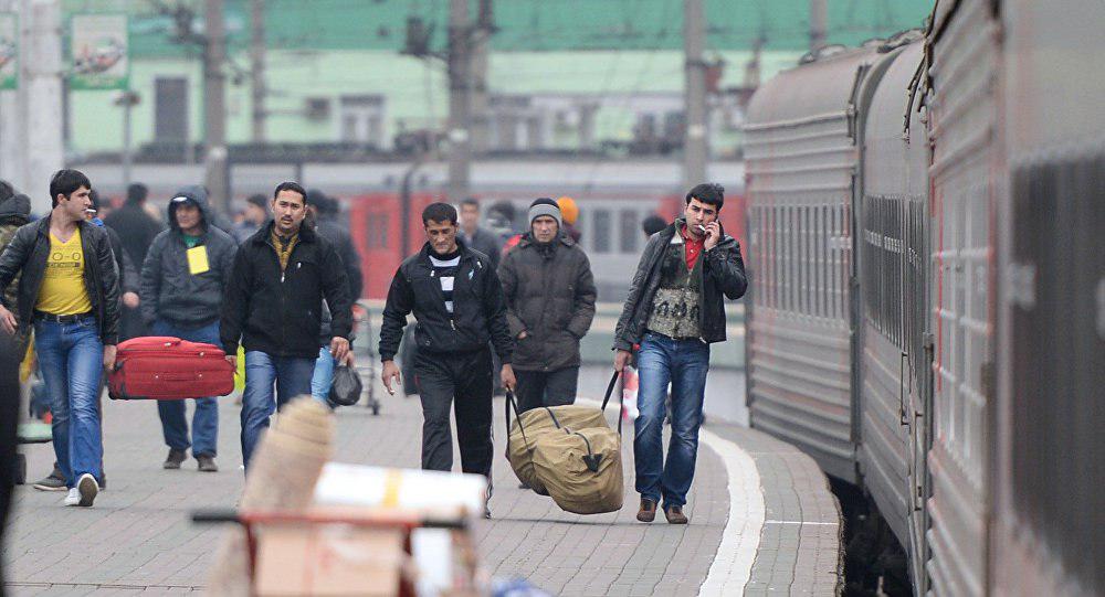 Мигрантам в Якутии запретили торговать и возить пассажиров
