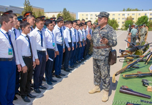 Знания узбекских призывников оценят 