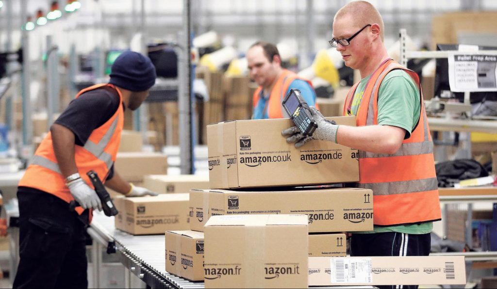 Роботы увольняют сотрудников Amazon за их медлительность