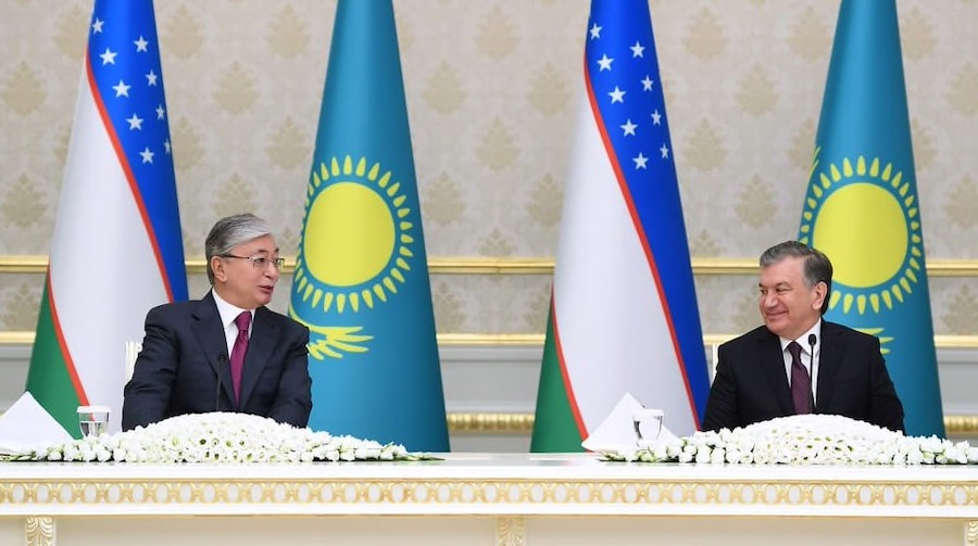 Шавкат Мирзиёев поздравил президента Казахстана с днем рождения