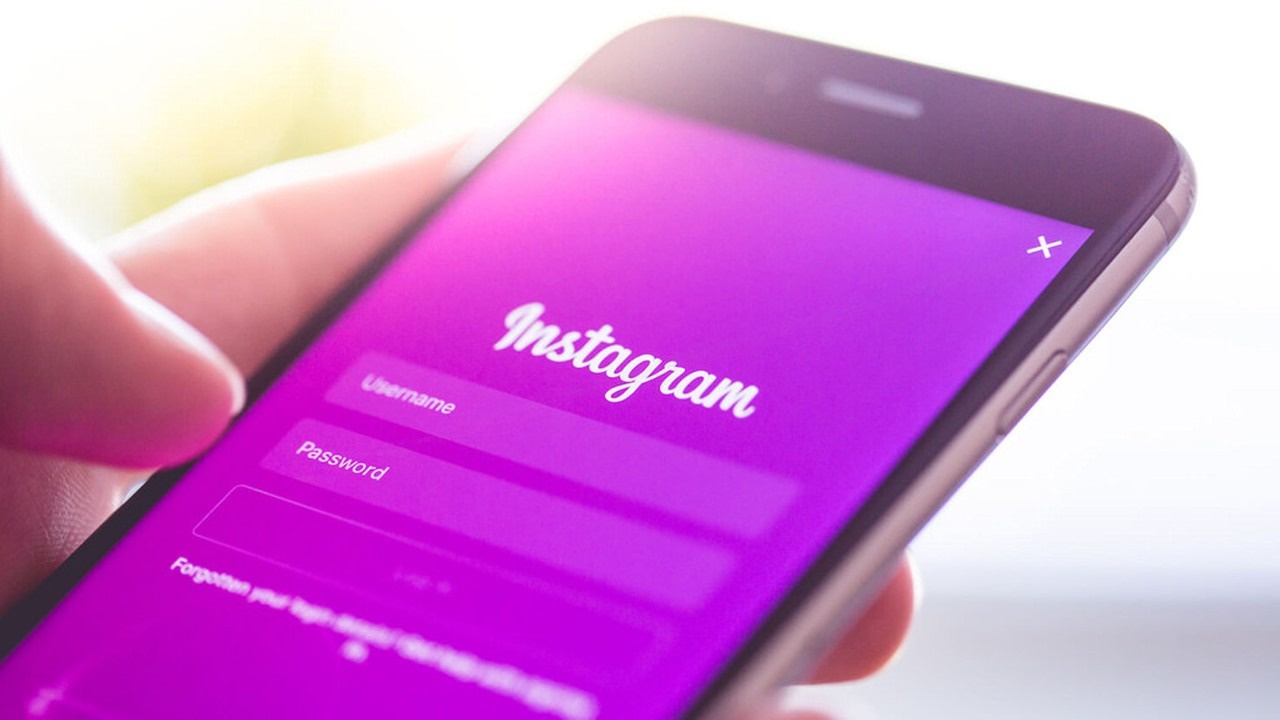 МИД предупредил о липовом сборе денег в Instagram