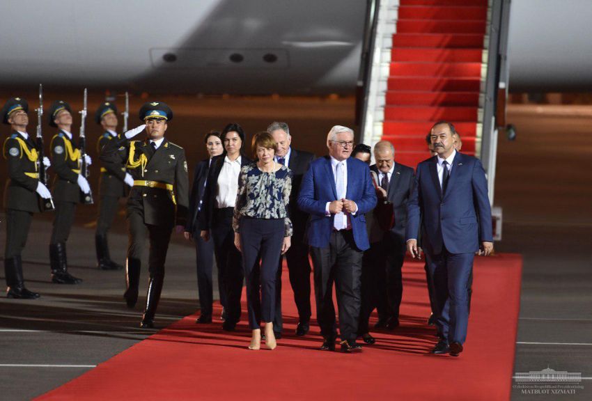 Президент Германии прибыл в Узбекистан