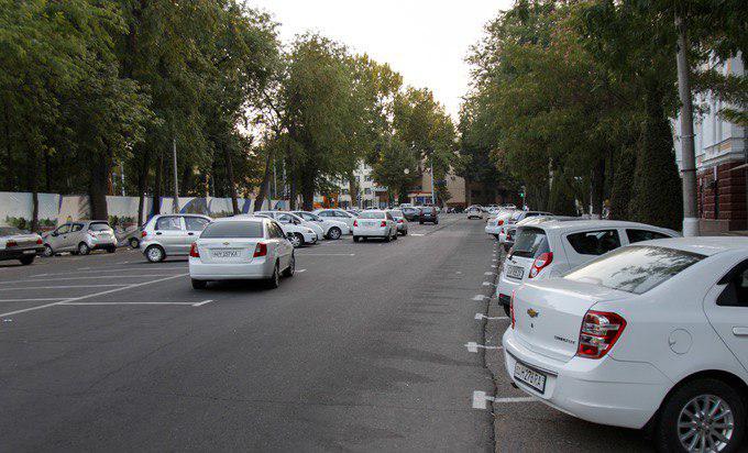 ГУВД предложило запретить парковку у жилых домов