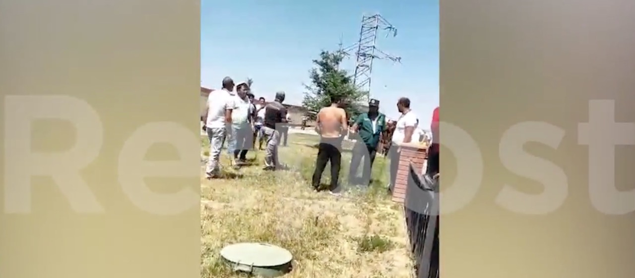 В Кашкадарье сотрудник ДПС пытался составить протокол, но был избит дубинкой (видео)