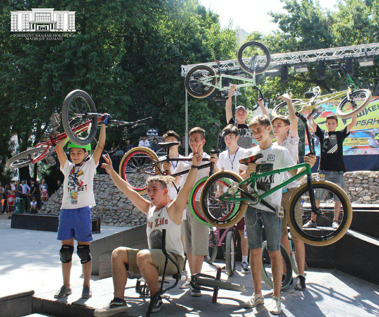 В Ташкенте прошел молодежный фестиваль ко дню молодежи