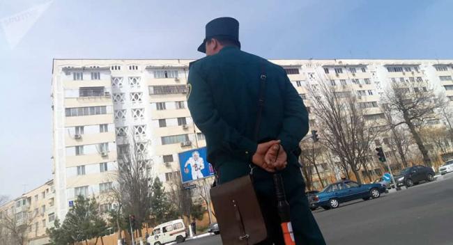 В Узбекистане отложили оснащение инспекторов ГАИ камерами: при остановке по-прежнему нужно предоставлять документы
