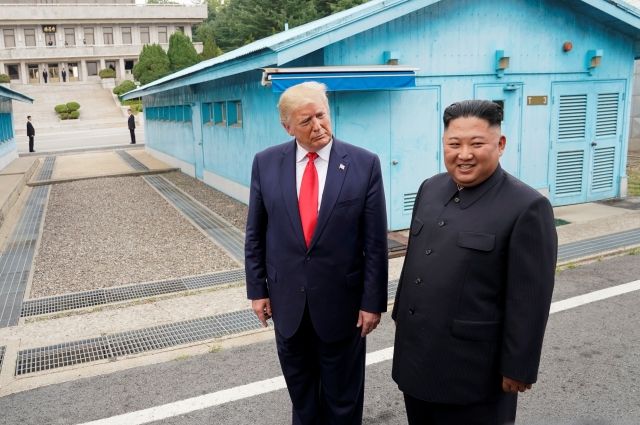 Встречу Трампа и Ким Чен Ына в КНДР назвали «исторической»