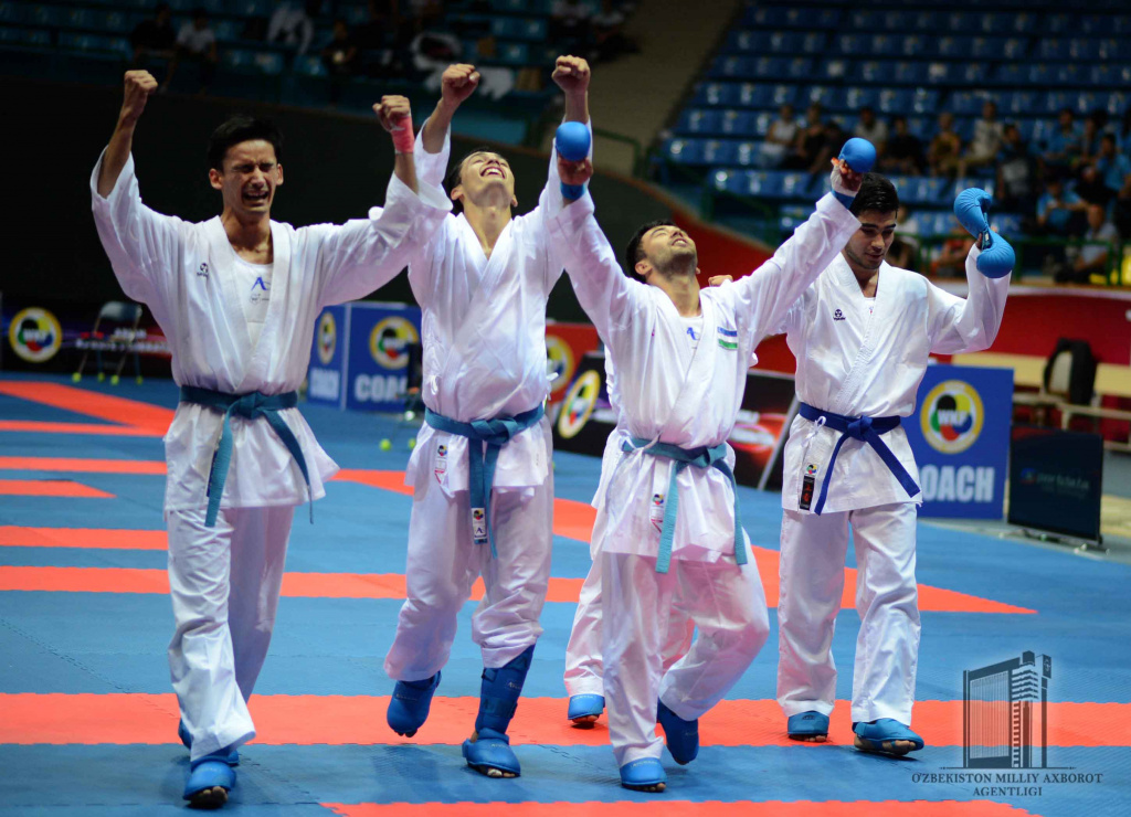На Чемпионате Азии узбекские каратисты завоевали семь медалей