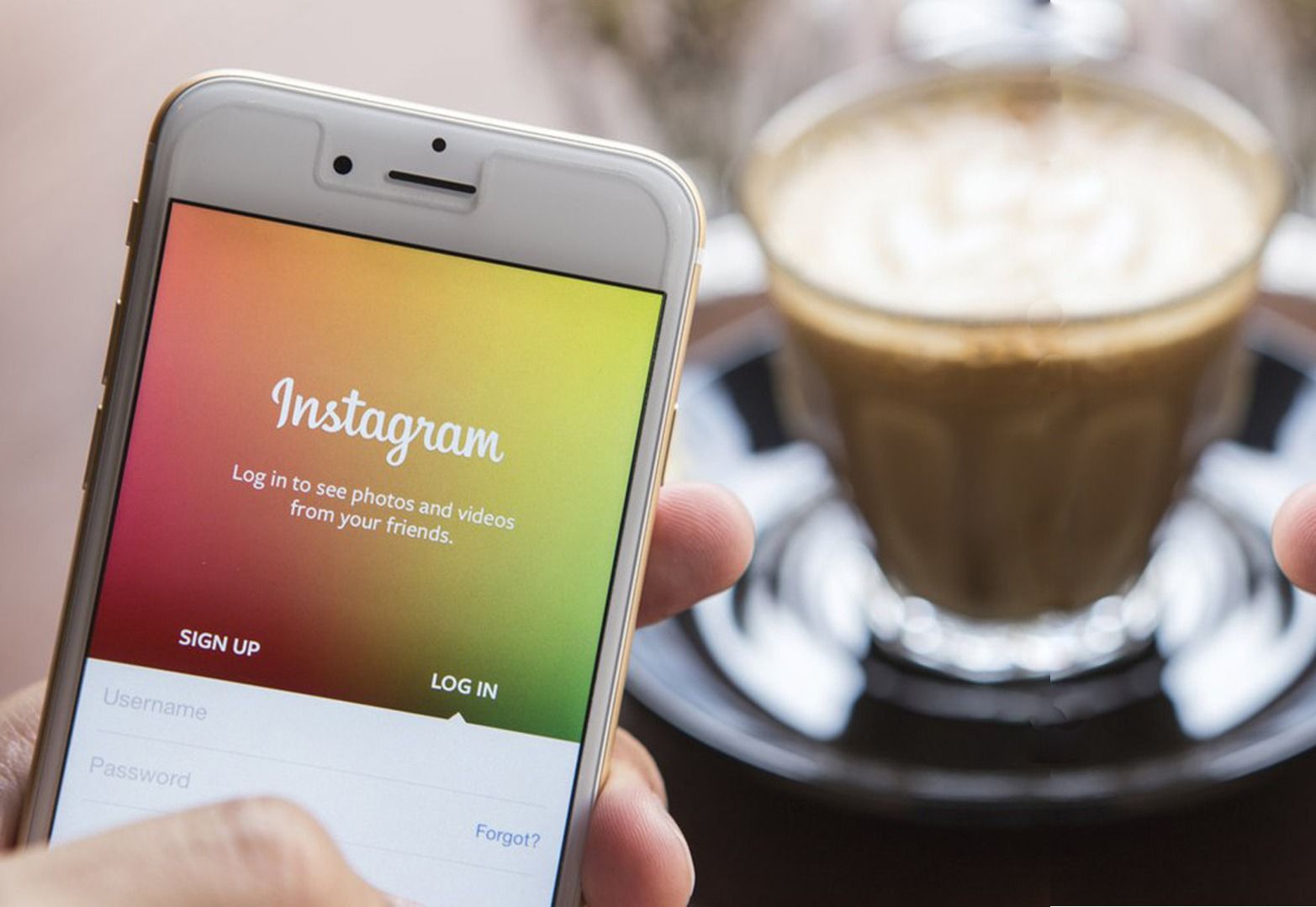 Пользователям Instagram доверят раскрытие лжи и фейков в сети