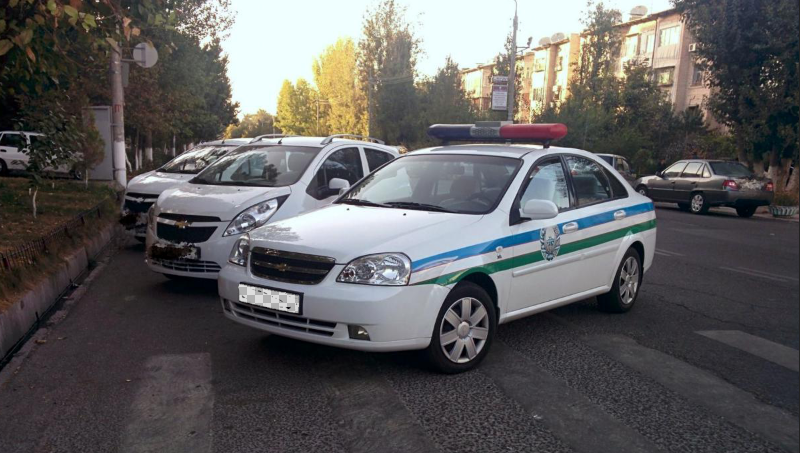Инспектор ДПС на служебном авто в Ташкенте сбил пешехода