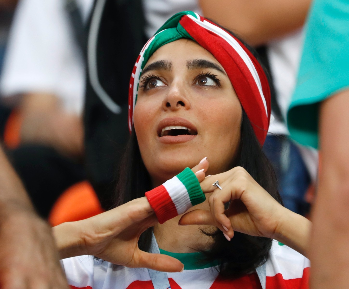Иранским женщинам впервые за 40 лет разрешили посещать футбольные матчи 