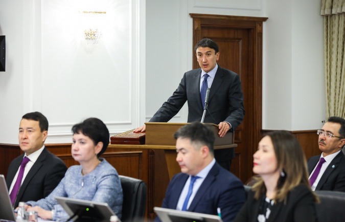 Министров Казахстана начнут штрафовать за неэффективные госпрограммы