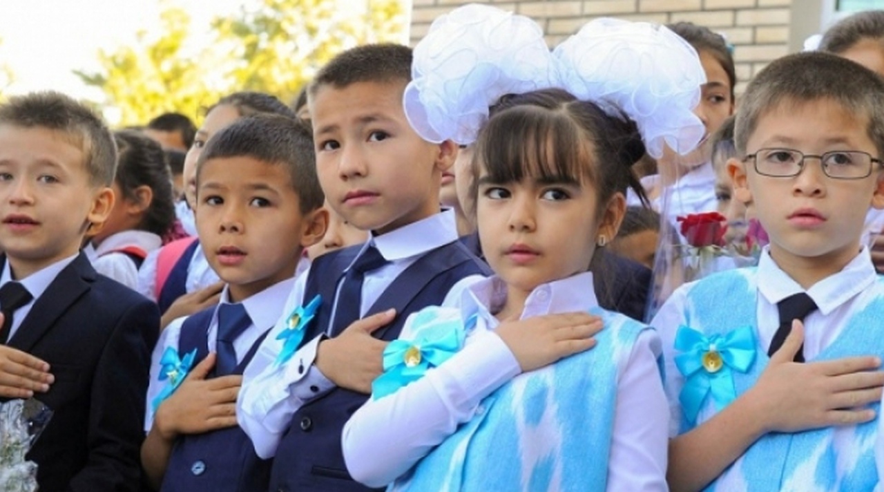 Уроки в школах Узбекистана начнутся с гимна