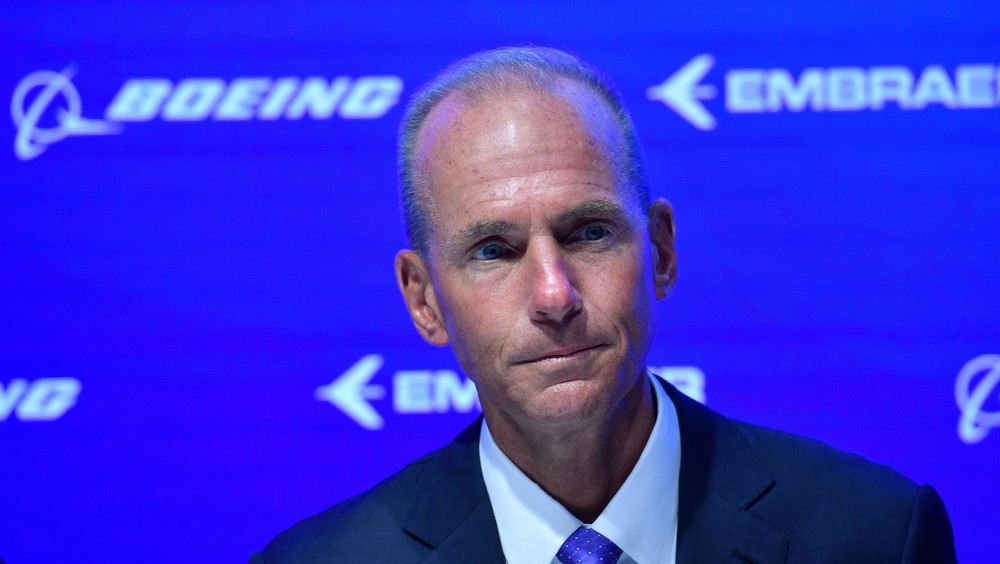 Глава Boeing признал ошибки после авиакатастроф 737 MAX  