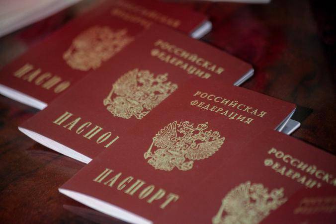 Узбекистанцам стали чаще давать российское гражданство
