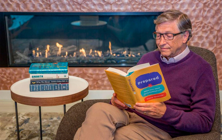 Богатейший человек планеты назвал главные книги 2019 года