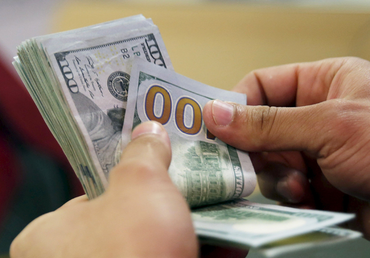 Опубликован курс валюты: доллар снова потерял в цене