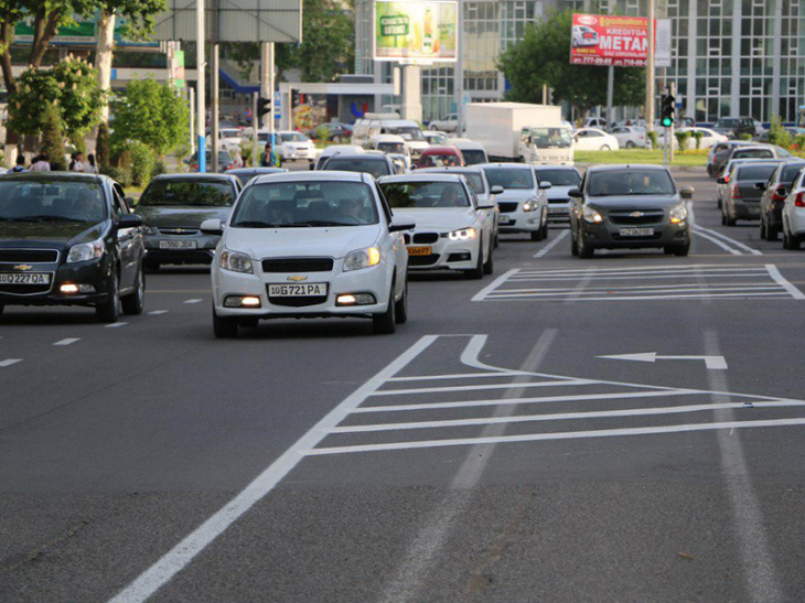 В Узбекистане предложили снизить максимально разрешённую скорость на дорогах