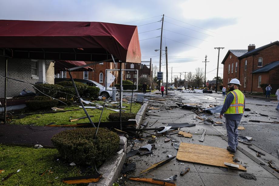 На юго-востоке США в результате торнадо погибли 22 человека