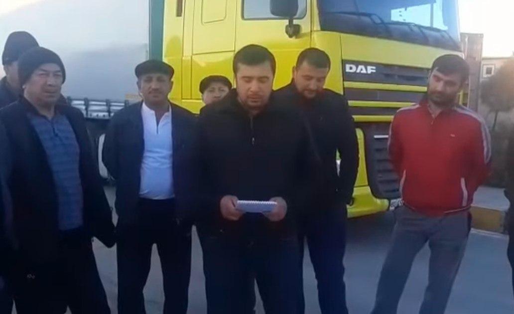 Застрявшие на границе Ирана и Туркменистана водители из Узбекистана обратились к президенту