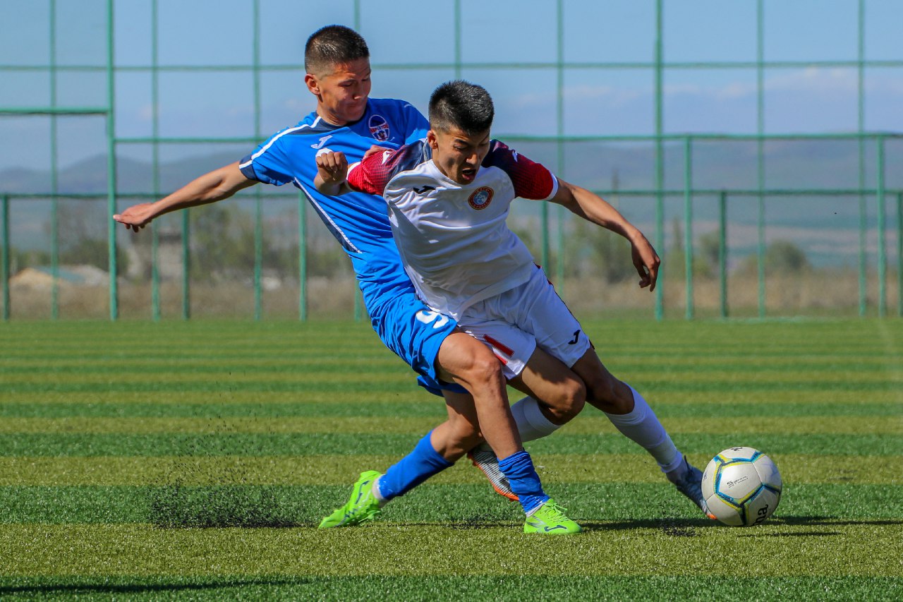 Четыре клуба из Кыргызстана захотели сыграть в Кубке лиги Узбекистана