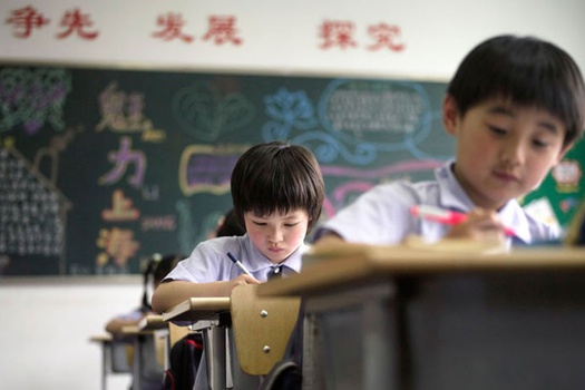 Китайские школы вновь возобновили работу
