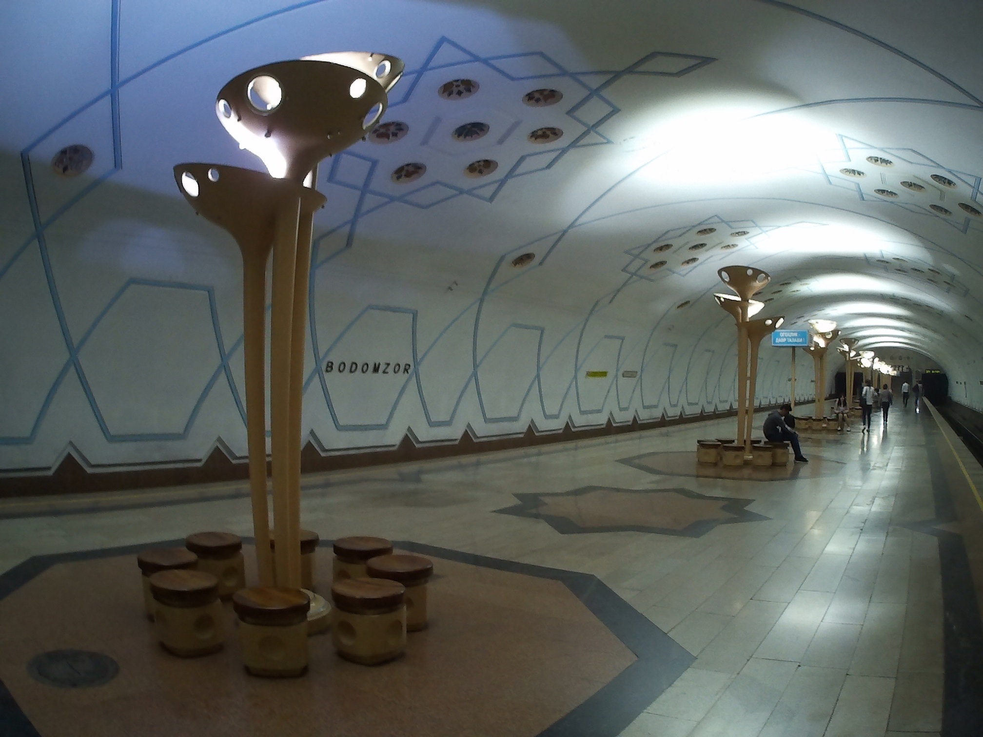 В Ташкенте перекрыли Юнусабадскую линию метро
