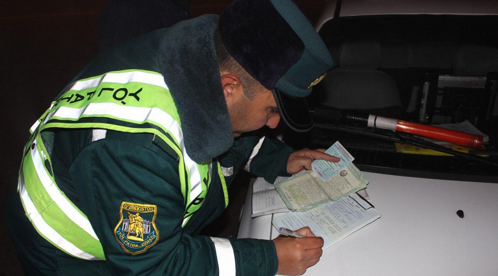 В Узбекистане отменены штрафы за просроченный техосмотр авто и нарушения правил паспортной системы на время карантина