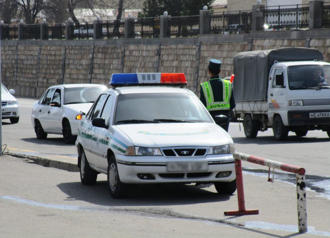 В Ташкенте началась «охота» на водителей без стикеров