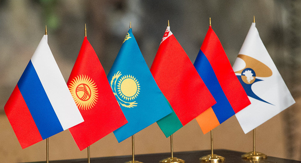 СДП «Адолат» рассказала о возможных рисках вступления Узбекистана в ЕАЭС