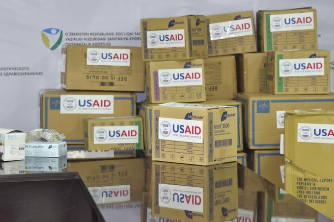 США оказали помощь Узбекистану в борьбе с коронавирусом