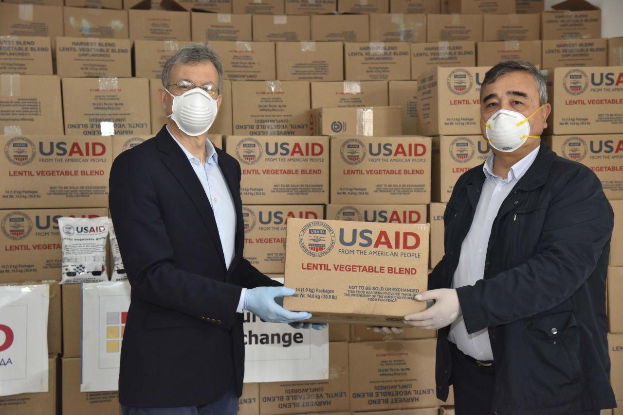 США предоставили продовольствие Узбекистану на сотни тысяч долларов 