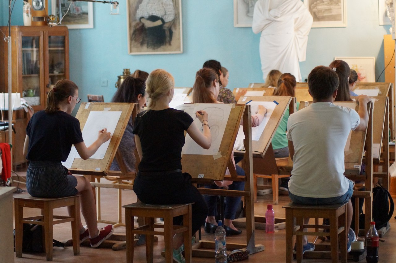 Творческие экзамены в узбекских вузах пройдут за один день
