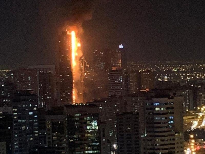 В ОАЭ загорелся 47-этажный жилой дом