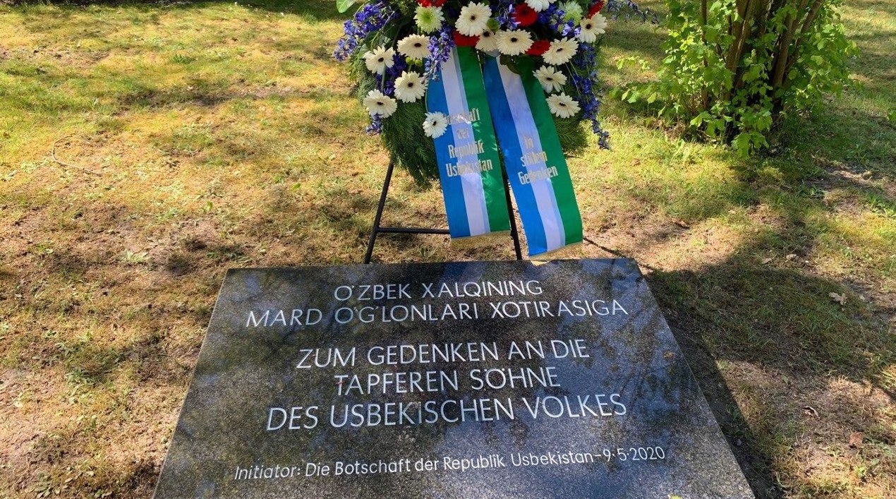 В Германии установили мемориальную доску узбекским солдатам