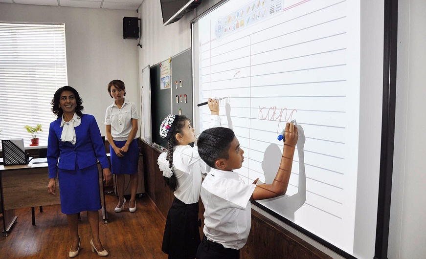 В Ташкенте создадут «умные классы» для школьников