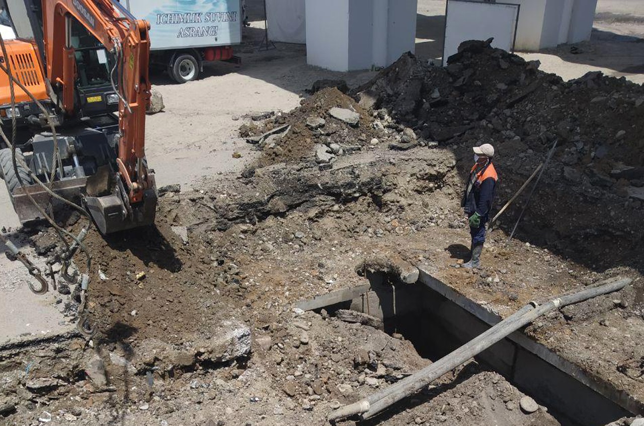 В Ташкенте возле строящегося метро провалилась почва